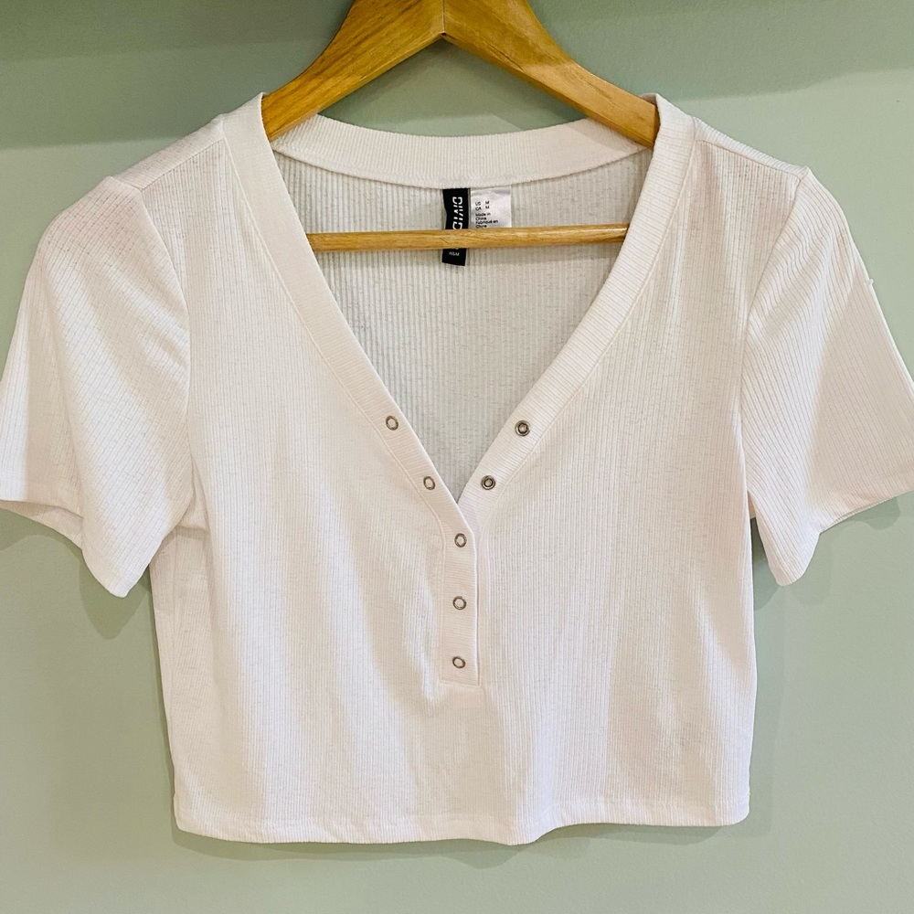White crop top